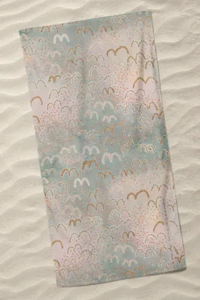 Garru Wandyu Gilaa (Magpie, Crow, Galah) Beach Towel