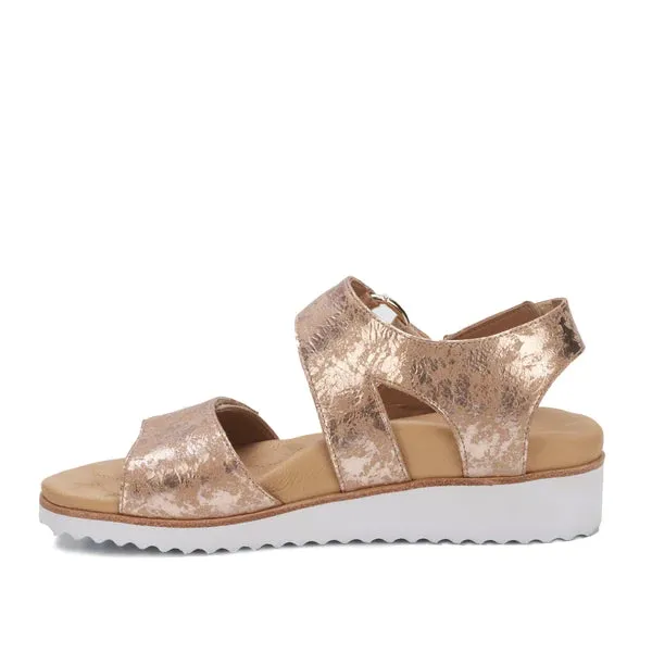 Huntley Sandal: Light Taupe Metallic Drops Leather/Light Taupe Nubuck I Walking Cradle